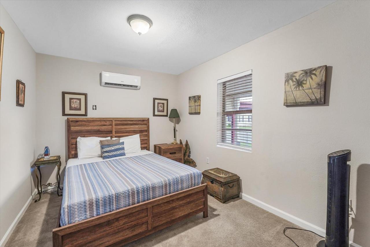 Tranquil Getaway In The Heart Of Galveston, Pets Welcome Eksteriør billede