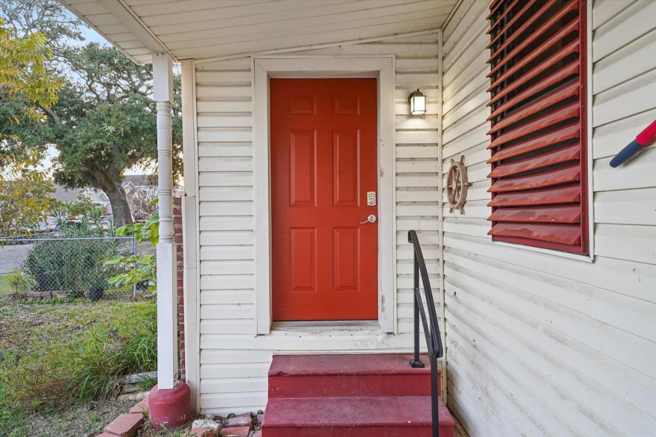 Tranquil Getaway In The Heart Of Galveston, Pets Welcome Eksteriør billede