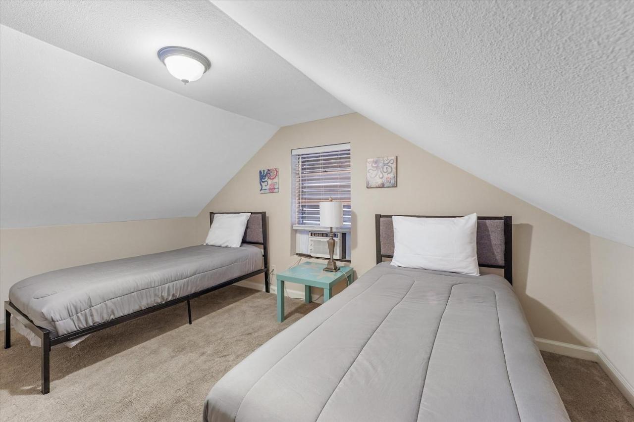Tranquil Getaway In The Heart Of Galveston, Pets Welcome Eksteriør billede